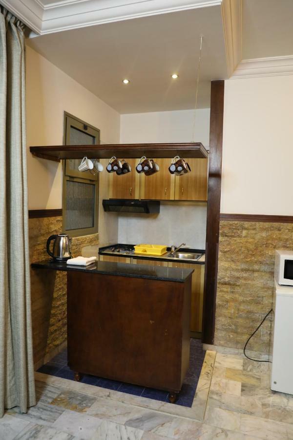 Viccini Suites Бейрут Екстериор снимка