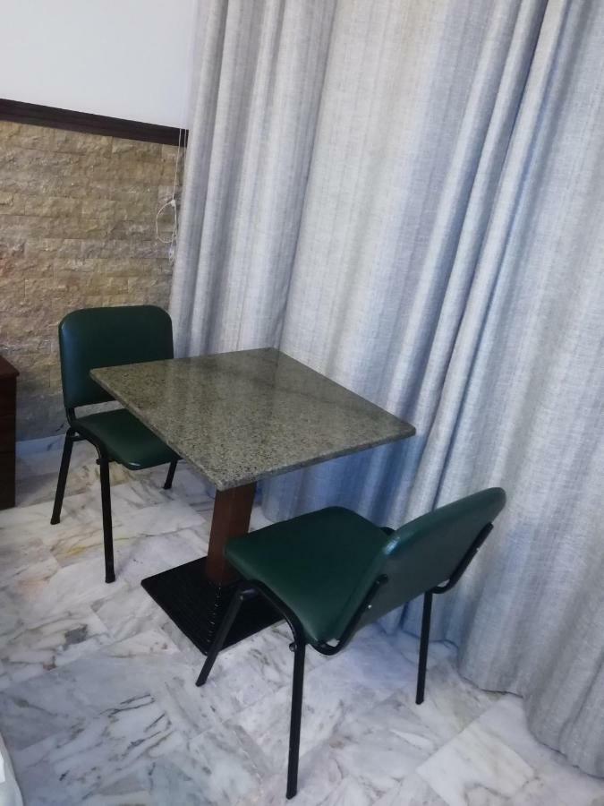 Viccini Suites Бейрут Екстериор снимка